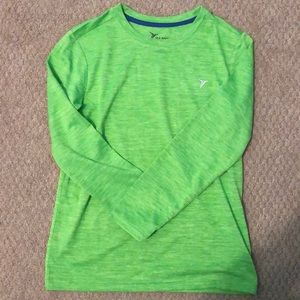 Old Navy boy’s athletic shirt